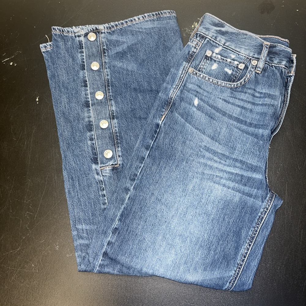 American Eagle Skater High Rise Size 6 Distressed Button Wide Leg Jeans